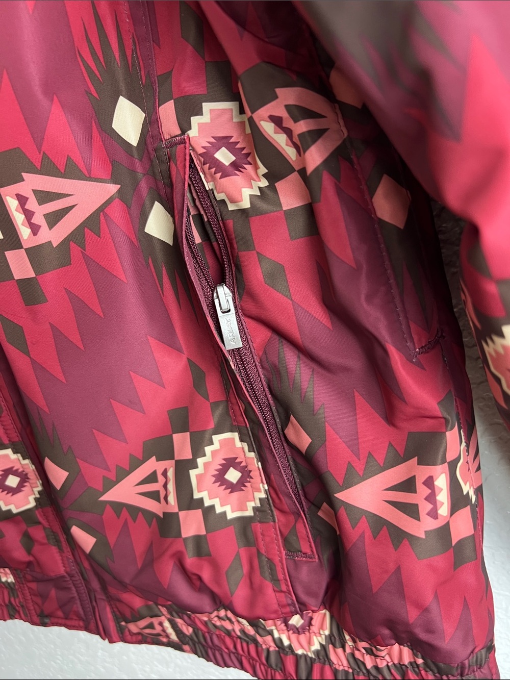 Ariat Women's Wine Red Aztec Quilted Puffer Jacket - Picture 5 of 16